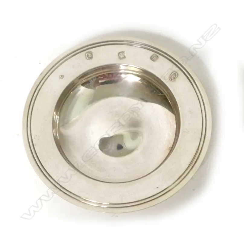 BRITANNIA STANDARD SILVER ARMADA DISH 97gms Image 1++