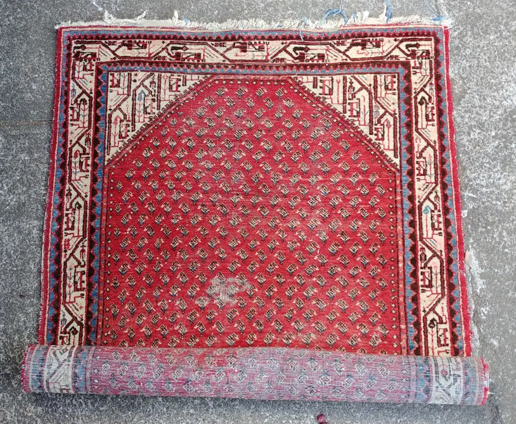 An old hand knotted Persian Fereghan rug Image 1++
