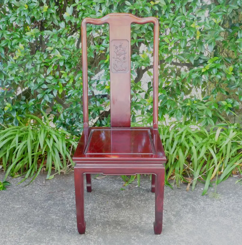 A Chinese rosewood extension banquet dining table and ten chairs Image 1++