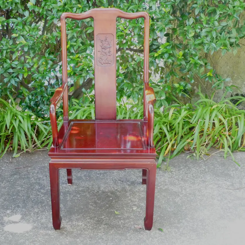 A Chinese rosewood extension banquet dining table and ten chairs Image 1++