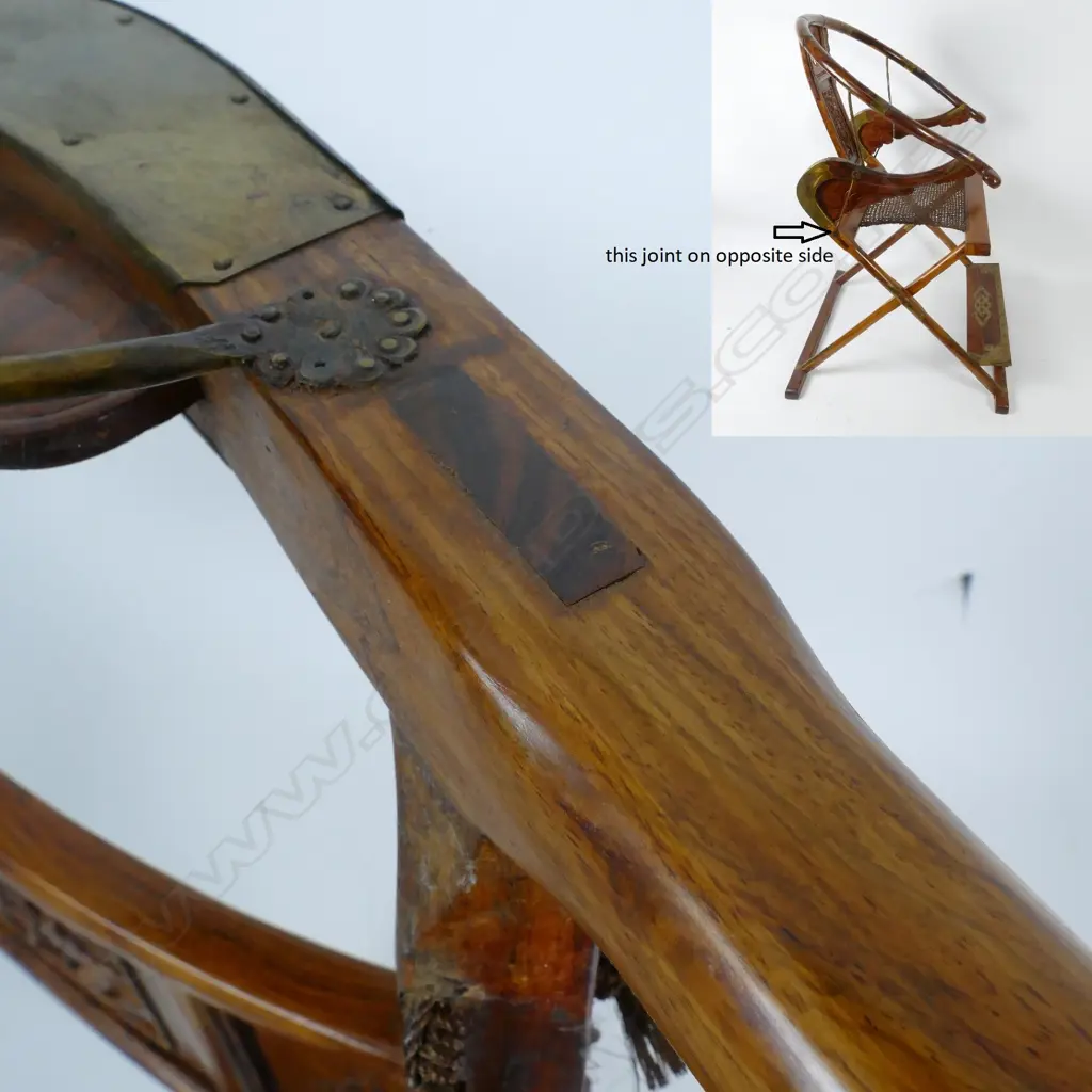 A pair of rare old Huanghuali Chinese folding horseshoe-back armchairs Image 1++
