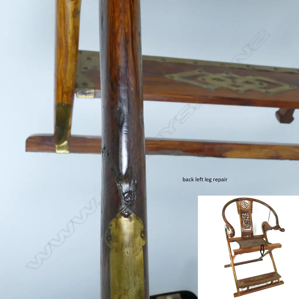 A pair of rare old Huanghuali Chinese folding horseshoe-back armchairs Image 1++