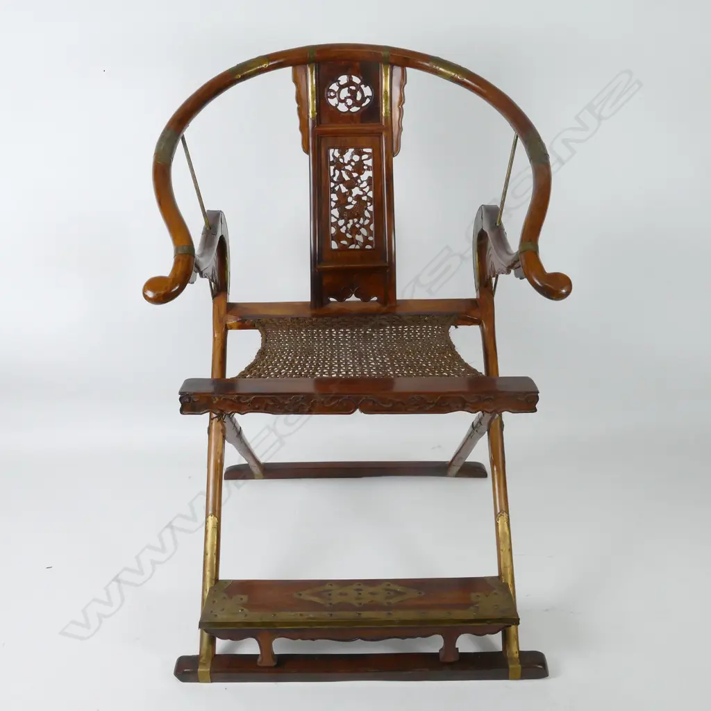 A pair of rare old Huanghuali Chinese folding horseshoe-back armchairs Image 1++