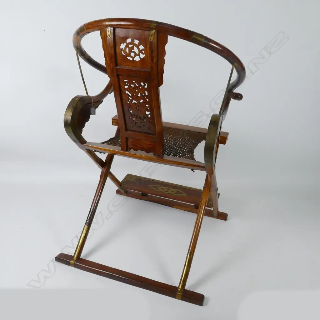 A pair of rare old Huanghuali Chinese folding horseshoe-back armchairs Image 1++