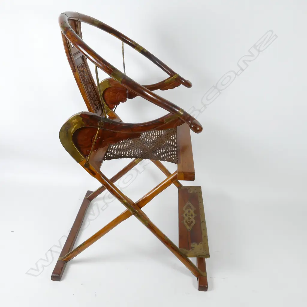 A pair of rare old Huanghuali Chinese folding horseshoe-back armchairs Image 1++