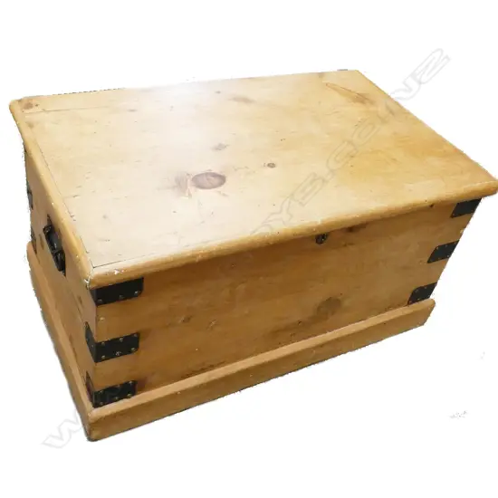 A Victorian pine footlocker