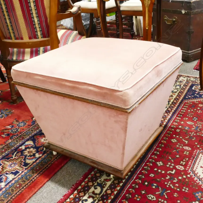 A late Victorian square form box ottoman Image 1++