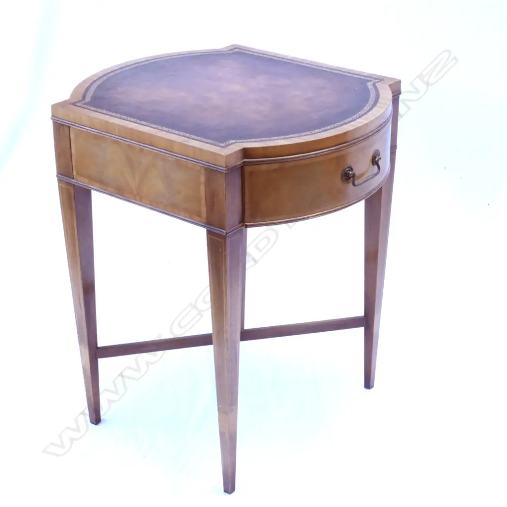 A mahogany Sheraton Revival D-end side table Image 1++