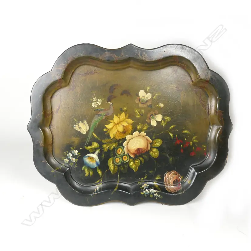 A vintage papier-mâché tray Image 1++