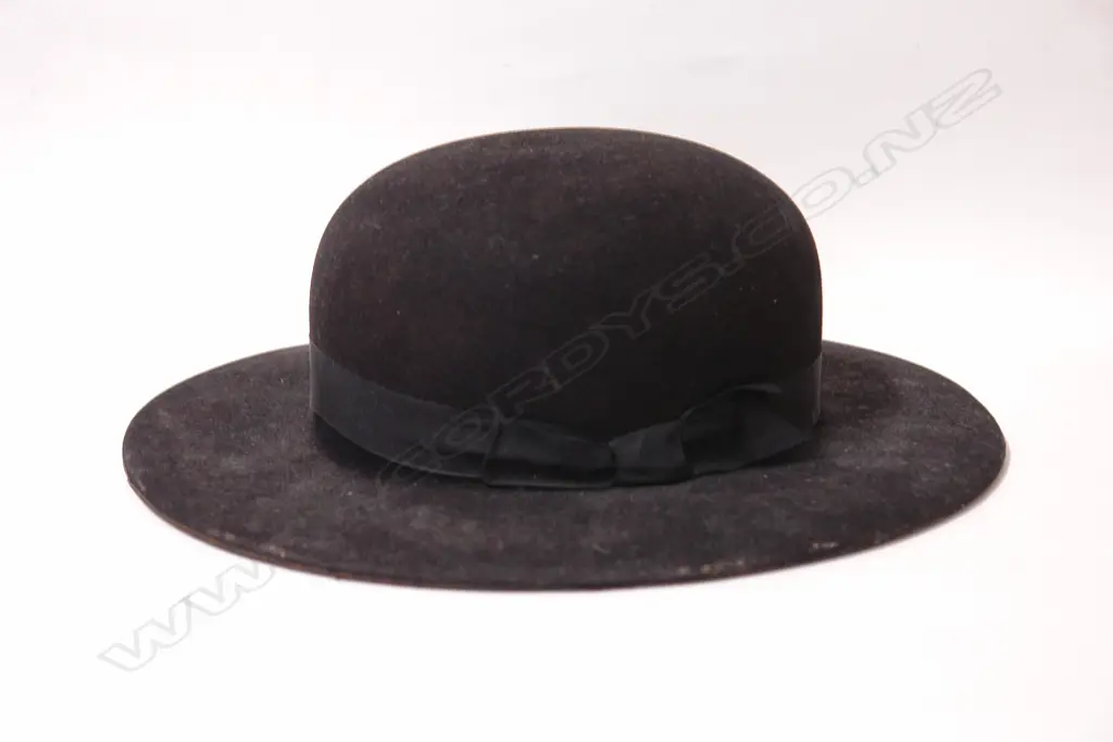 A late 19thC Selfridge of London 'Extra Quality' Sombrerera gentleman's hat Image 1++