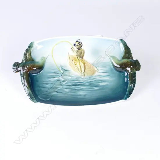 A Titian Studio small two-handled platter