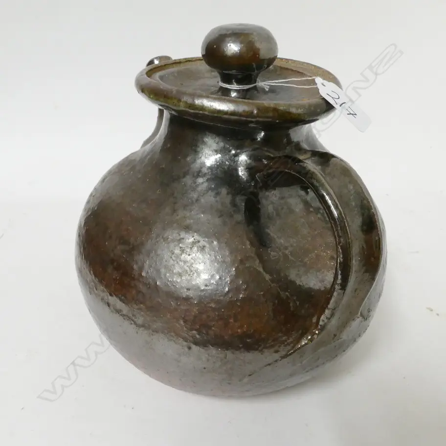 A Barry Brickell large teapot Image 1++