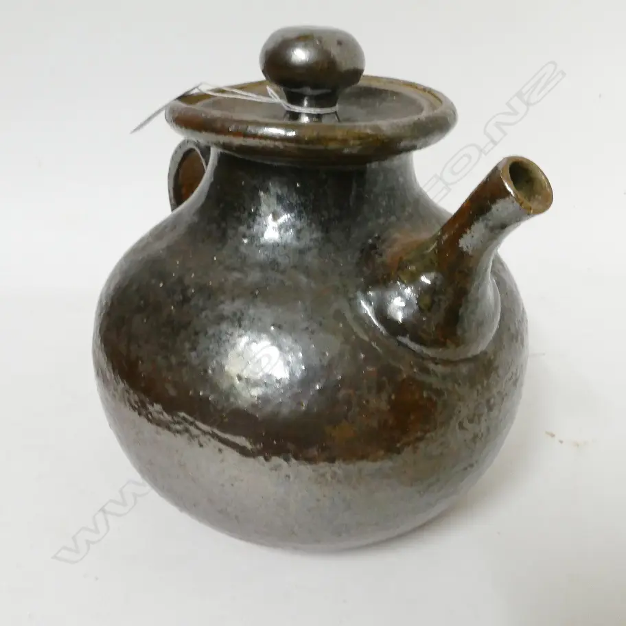 A Barry Brickell large teapot Image 1++