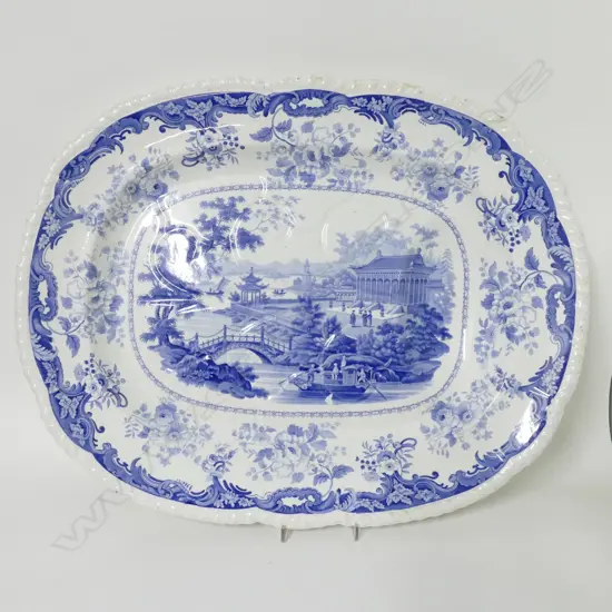 A Minton 'Chinese Marine' blue and white ashette