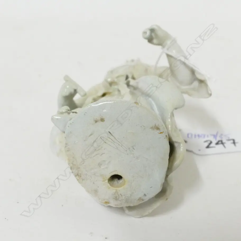 EARLY STAFFORDSHIRE FIGURE Image 1++