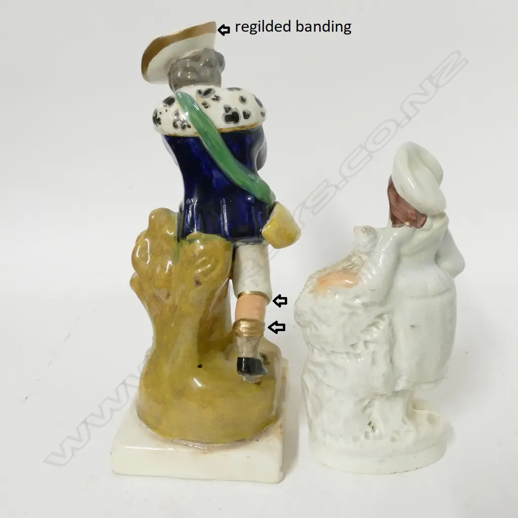 Two Victorian Staffordshire figures Image 1++