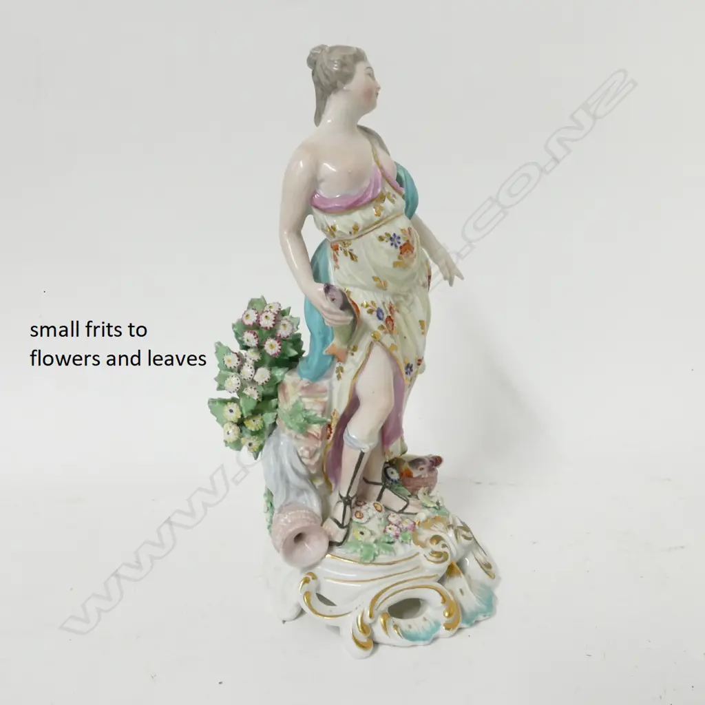An 18thC Derby figurine Image 1++