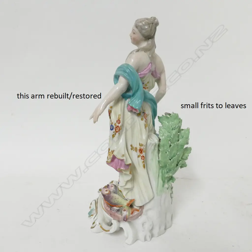 An 18thC Derby figurine Image 1++