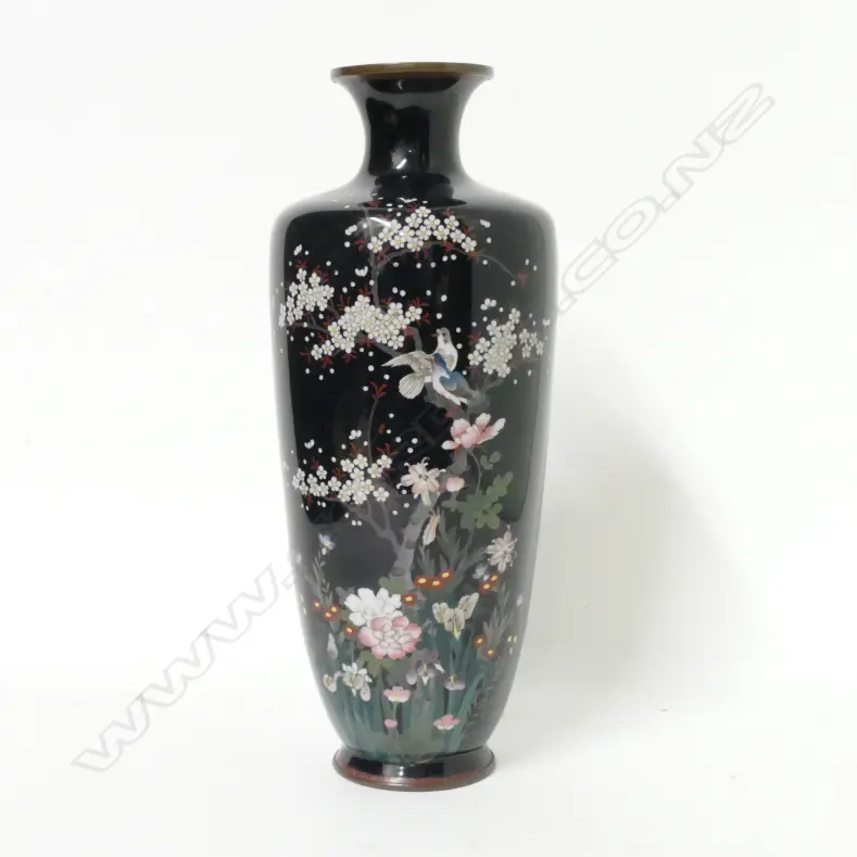 A fine Japanes cloisonné vase Image 1++