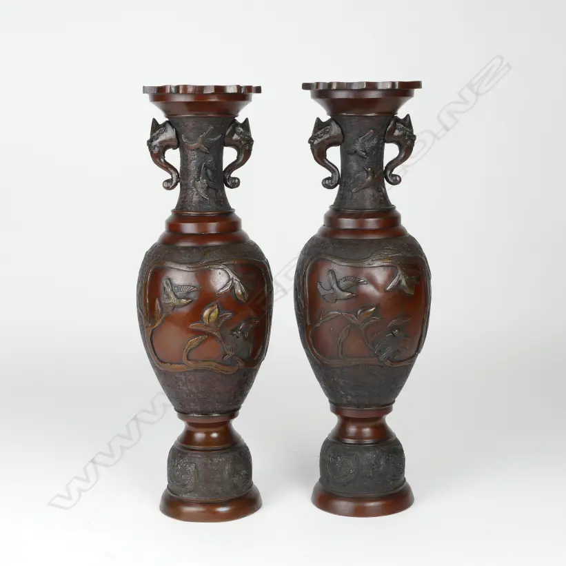 A pair of large Japanese bronzed vases Image 1++