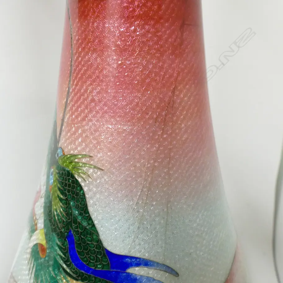A pair of tall Japanese Meiji period cloisonné vases Image 1++