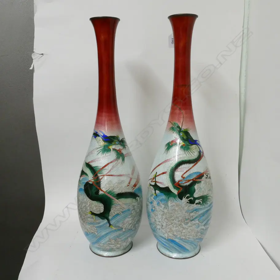 A pair of tall Japanese Meiji period cloisonné vases Image 1++