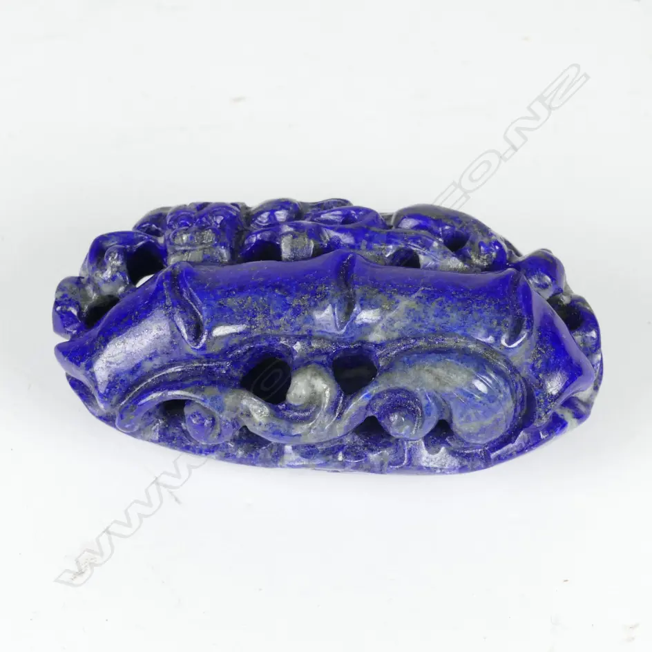 A Chinese carved lapis lazuli handling piece Image 1++