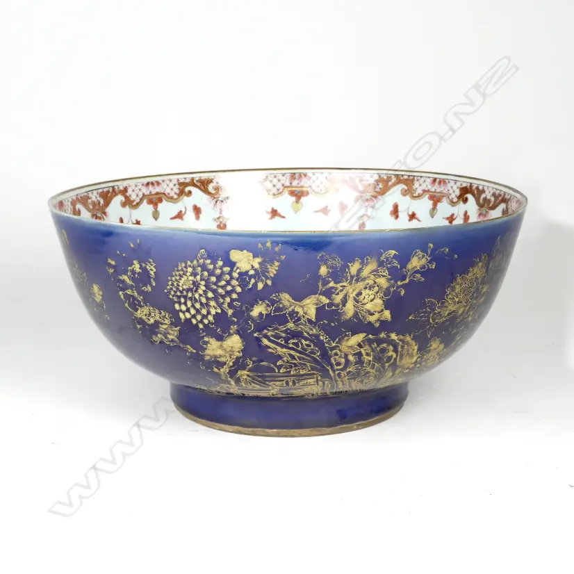 A massive mid-18th century Chinese porcelain export ware punch bowl Image 1++