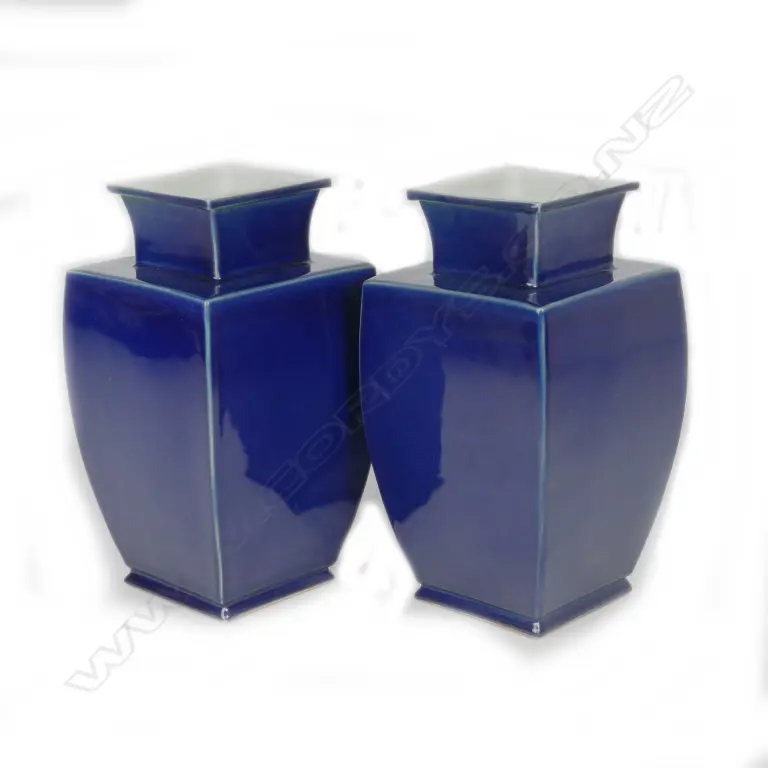 A pair of Chinese blue monochrome square section vases Image 1++