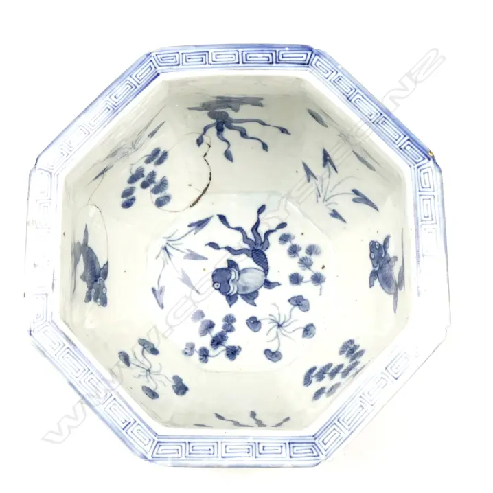 A Chinese octagonal goldfish bowl Image 1++