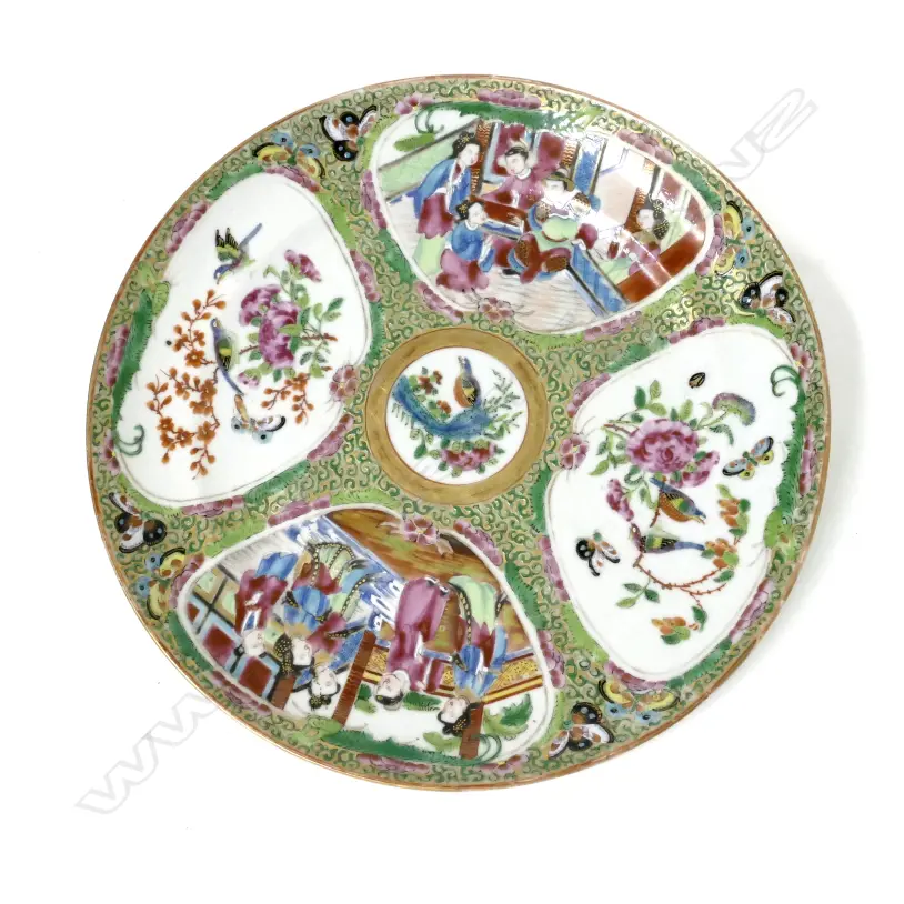 A fine old famille rose plate Image 1++