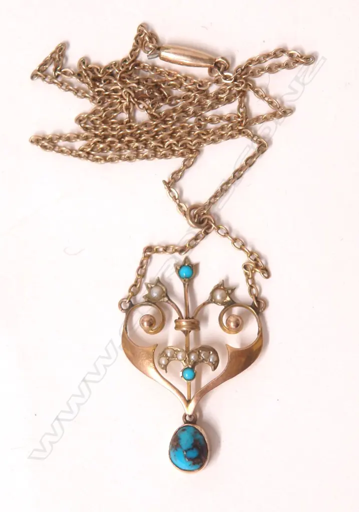 An Edwardian 9ct. yellow gold Image 1++