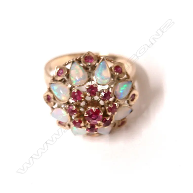 A vintage 14ct. yellow gold Image 1++