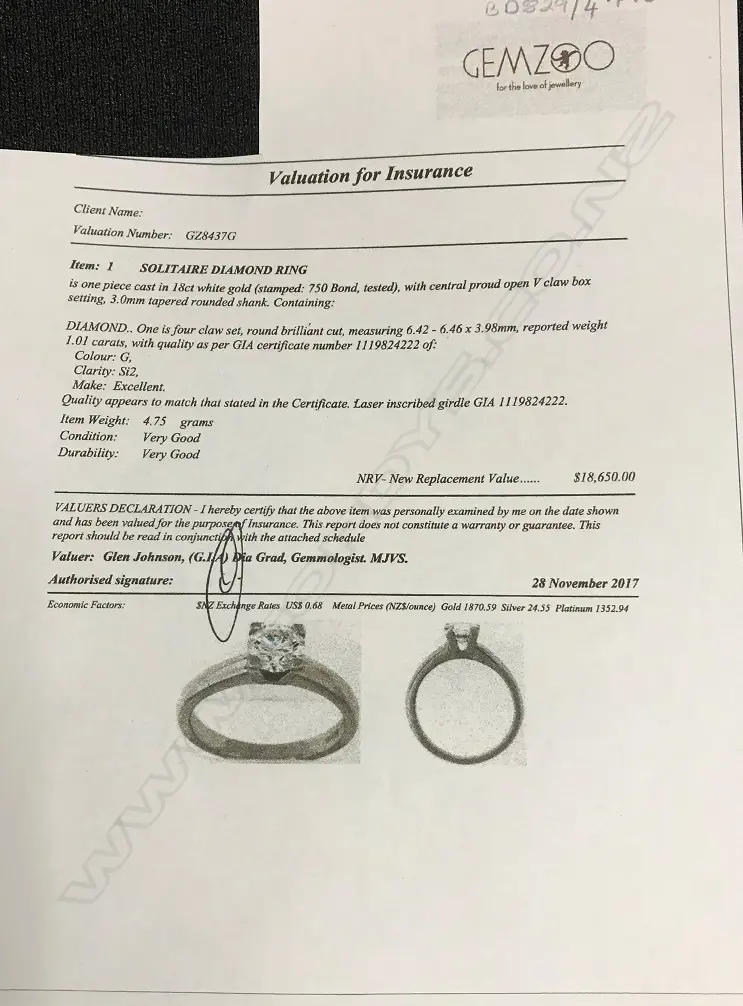 A lady's 18ct. white gold and diamond solitaire ring Image 1++