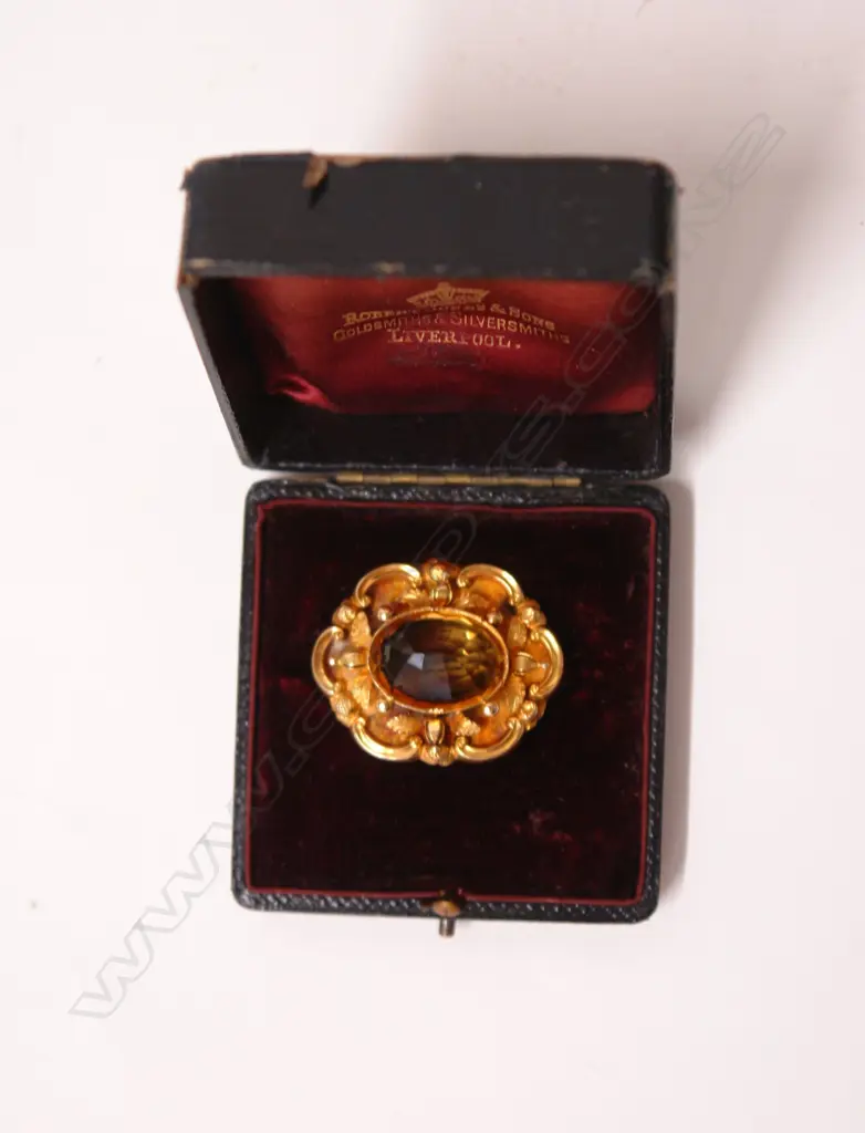 A 19thC 18ct. gilded yellow gold and citrine brooch Image 1++