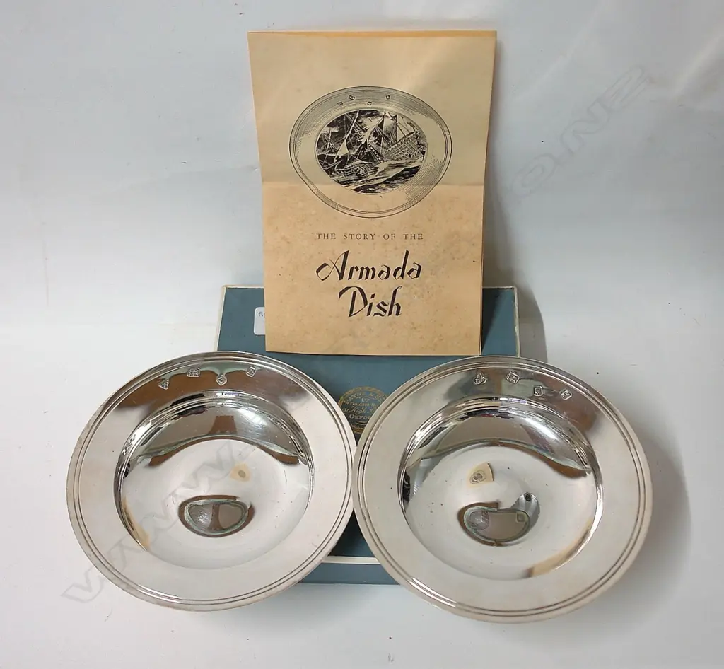 Two silver Armada dishes Image 1++