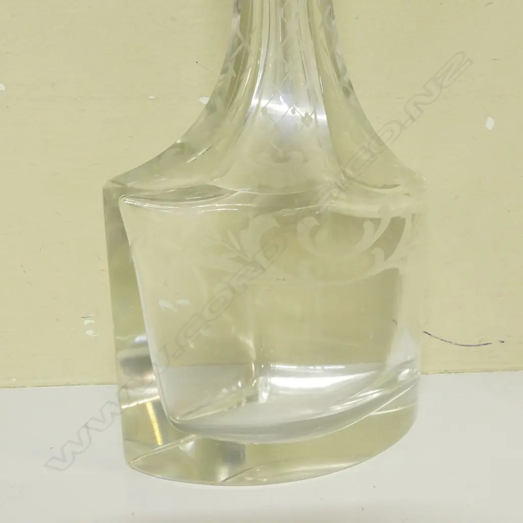An early 20thC Dutch silver decanter set Image 1++