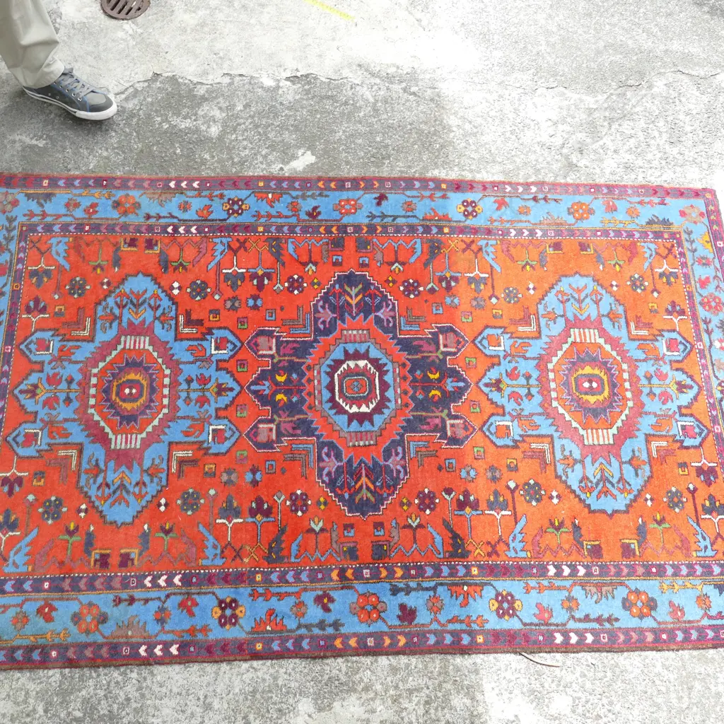 A hand knotted Persian Afshar rug Image 1++