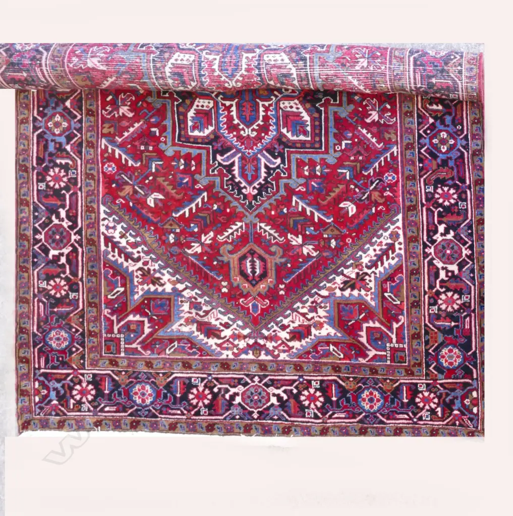 A large good quality hand knotted Persian Hamadan carpet Image 1++