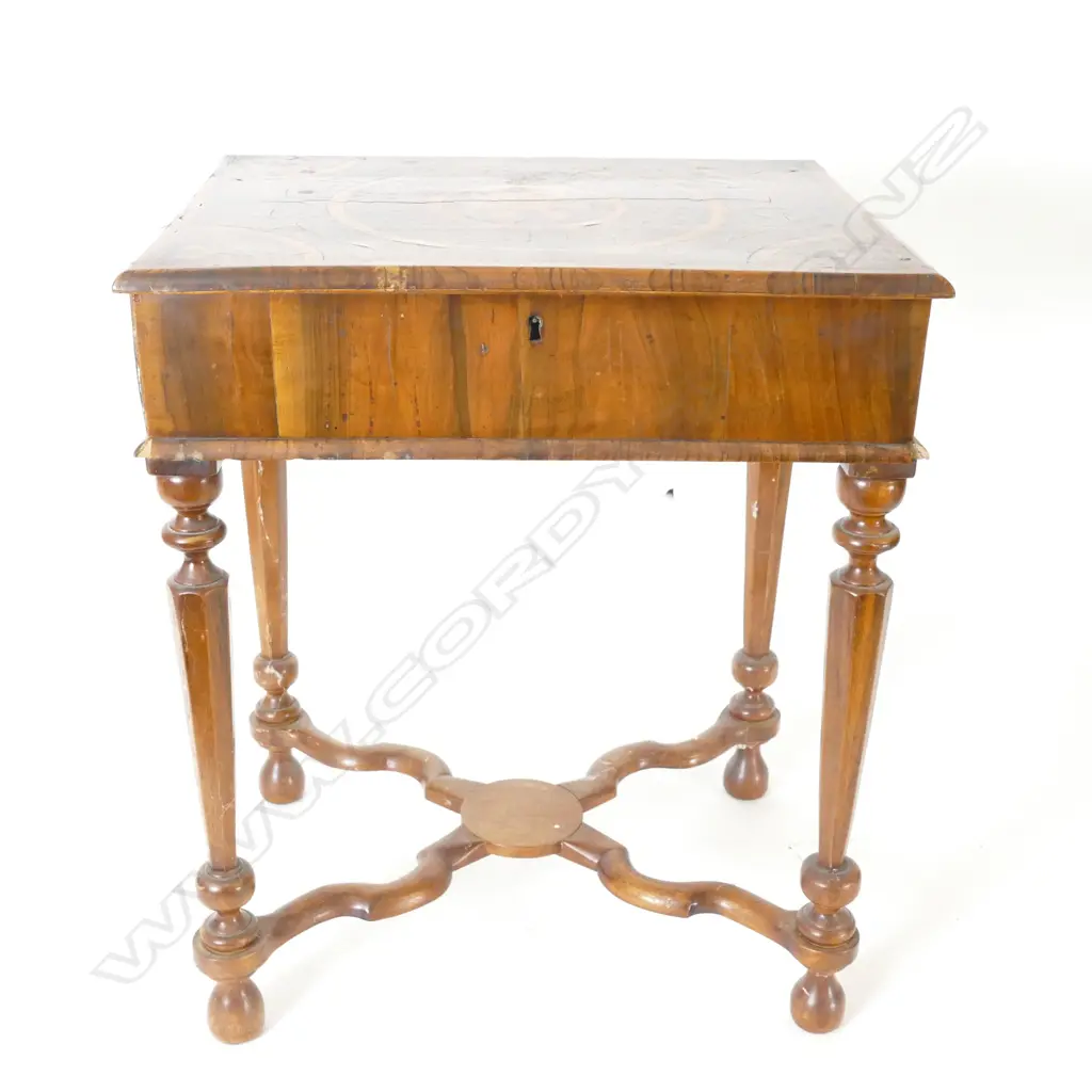 A small old walnut writing table of William and Mary style Image 1++