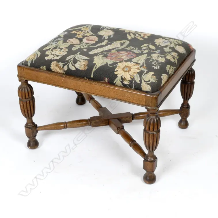 A vintage oak stool with turned and fluted legs Image 1++