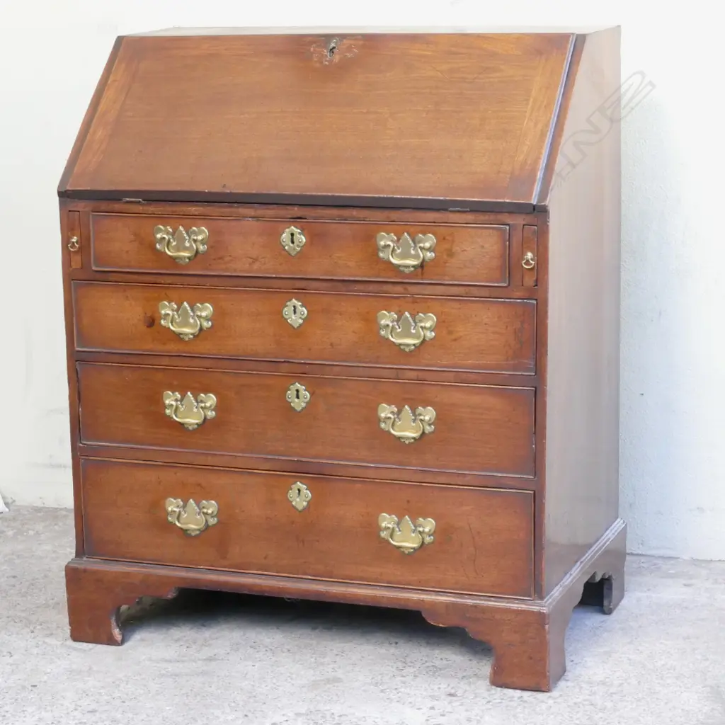 A Georgian mahogany fall-front bureau Image 1++