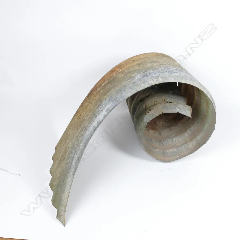 A signed Jeff Thomson corrugated iron artwork Image 1++