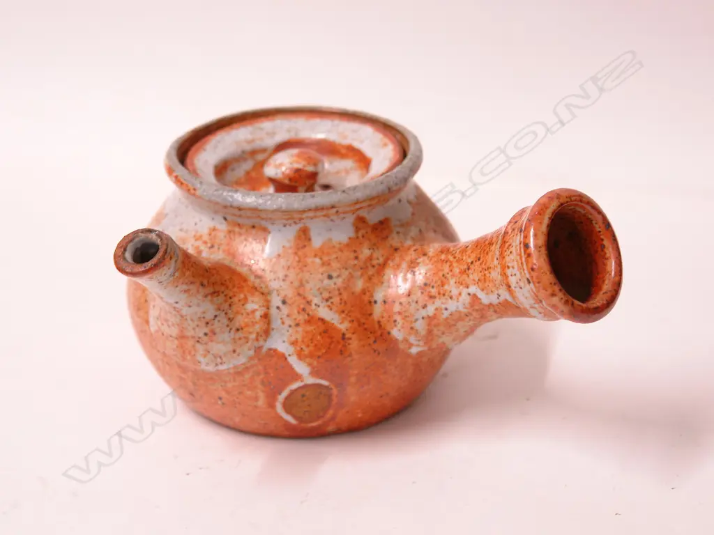 Barry Brickell shino glazed teapot Image 1++