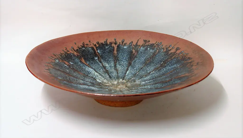 Denis Hanna large flared bowl Image 1++