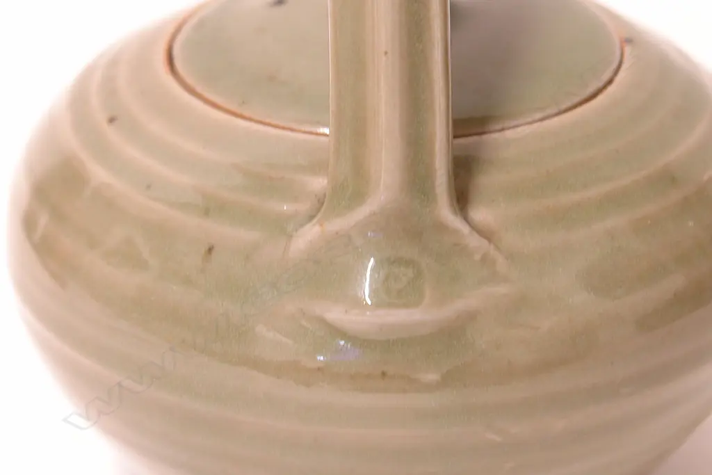 A Crowan (Harry and May Davis) pottery celadon teapot Image 1++