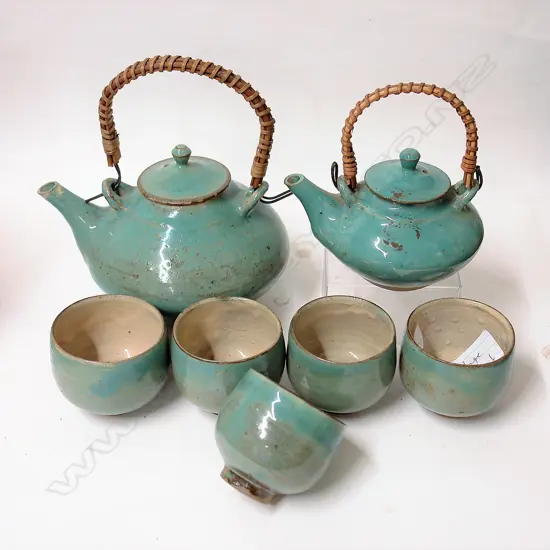 A Japanese 'Onda Village tea/sake set'