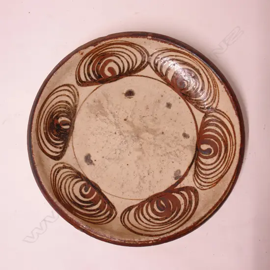 A Japanese 18/19thC 'Horse Eye' plate