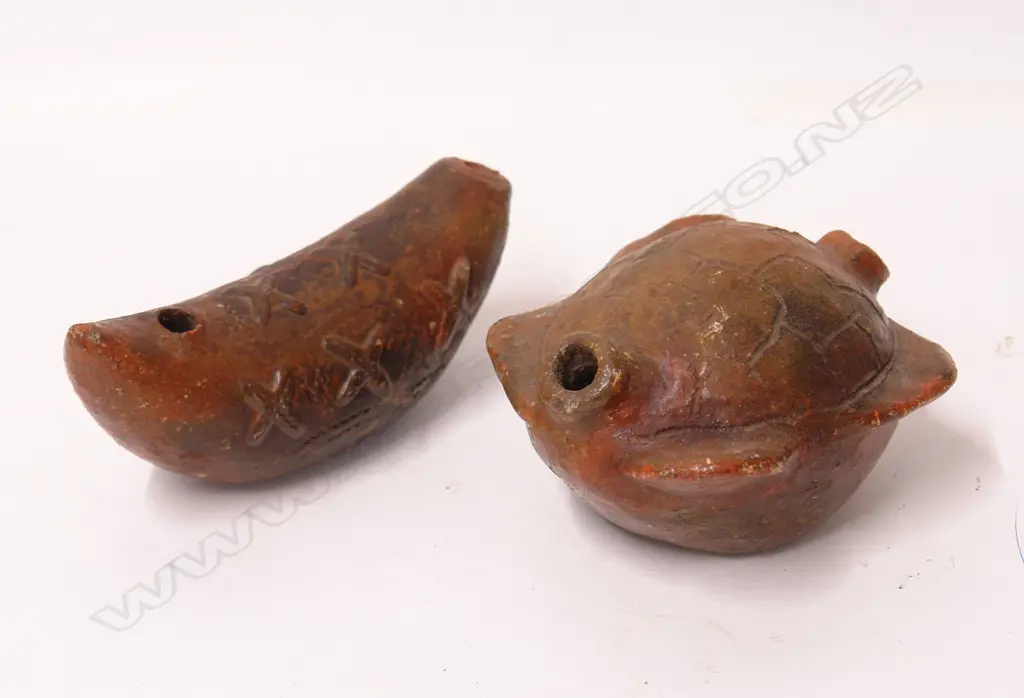 Two Fijian Lapita pottery vessels Image 1++