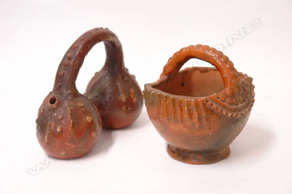 Two old Fijian Lapita type pottery vessels Image 1++